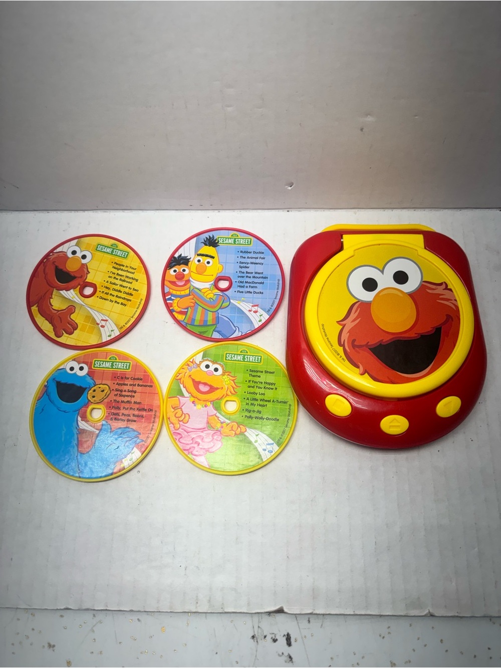 Sesame Street Elmo Music Player Sing
Along Songs